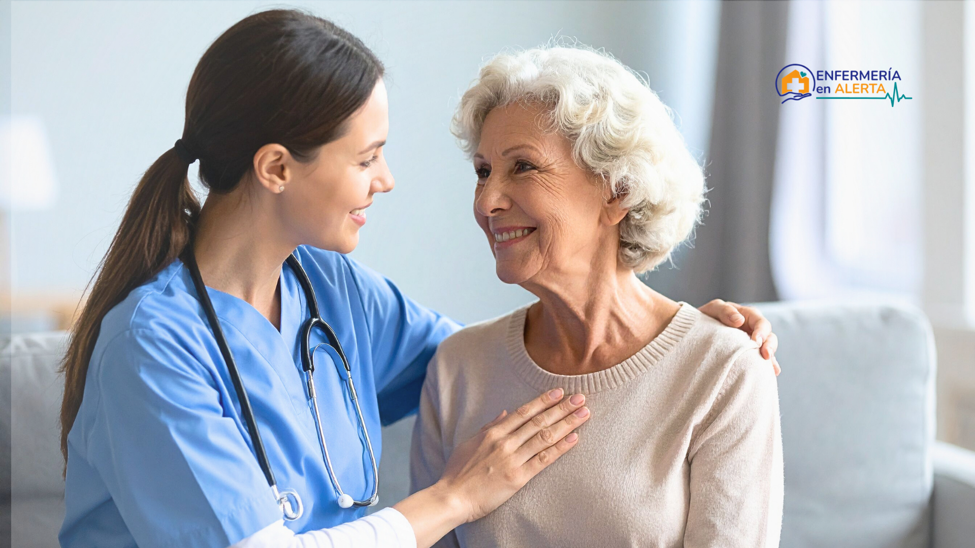 Enfermería a domicilio en Costa Rica para adultos mayores, enfermera cuidando paciente en su hogar